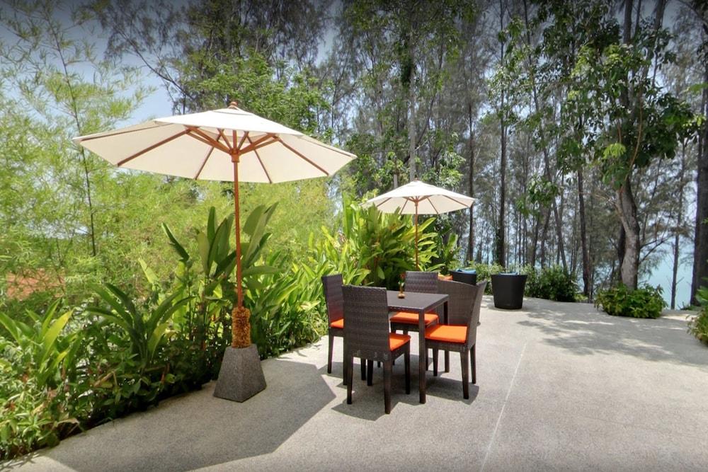 Korsiri Pool Villas Cape Panwa Exterior photo
